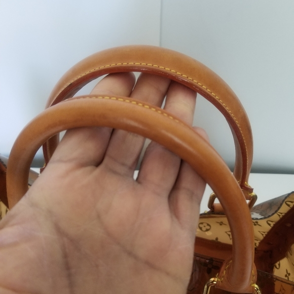 Authentic Louis Vuitton Ambre Neo Cabas - Picture 4 of 16